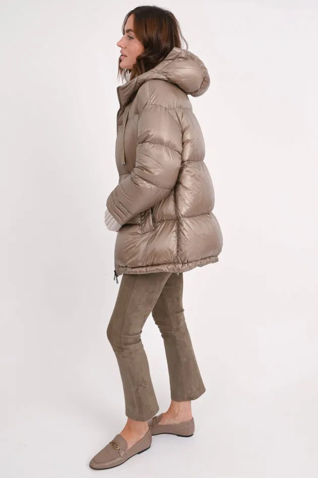 A-förmige Daunenjacke in Taupe