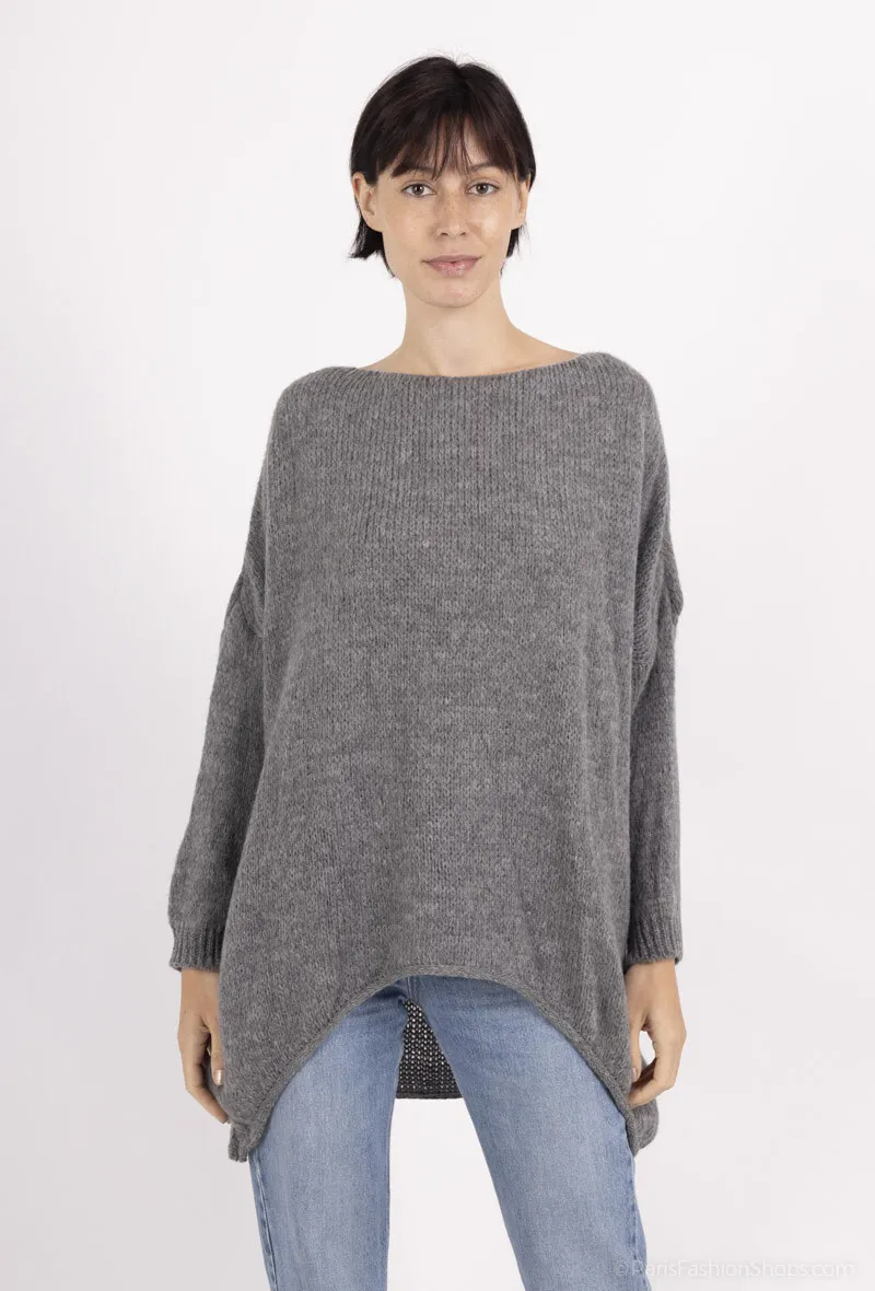 Langer, schlichter, übergroßer Pullover