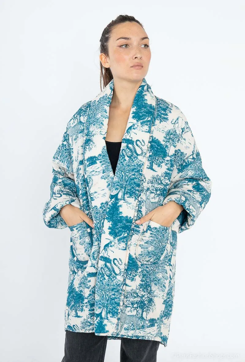 Mittellange, bedruckte Jacke im Kimono-Stil